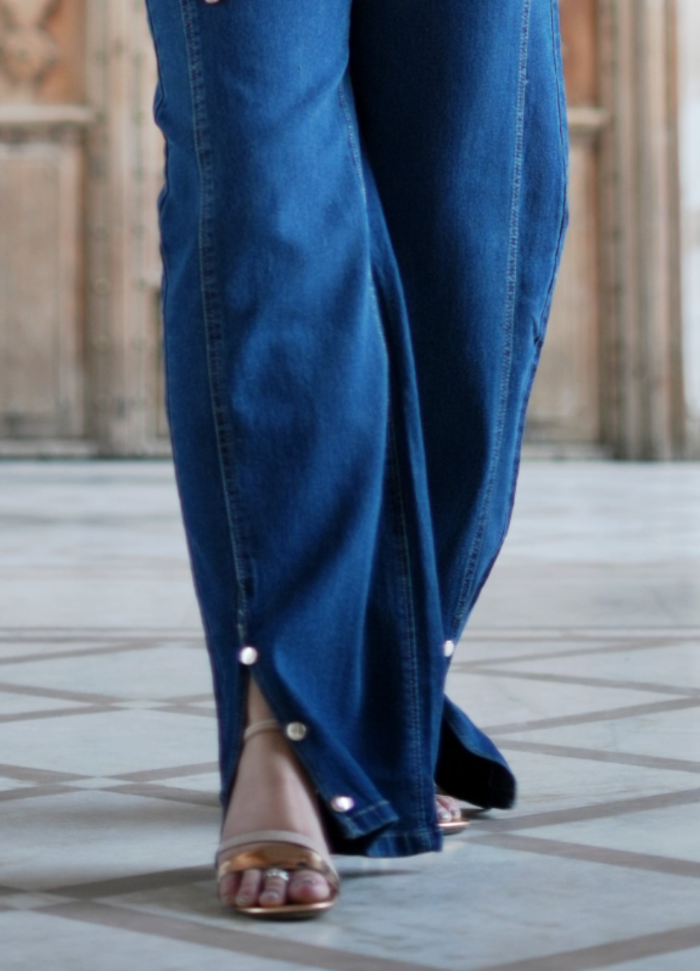 Side Cut Design Wide Leg Jeans