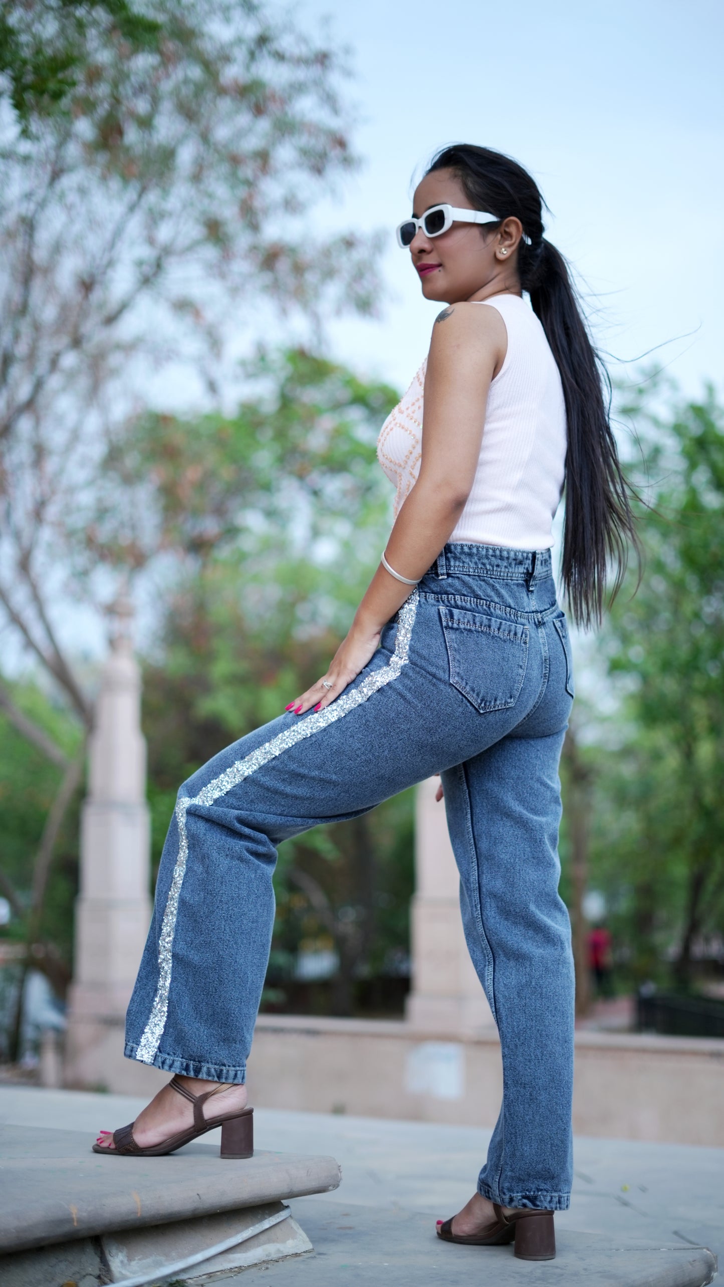 Glowtrail Straight Fit Jeans